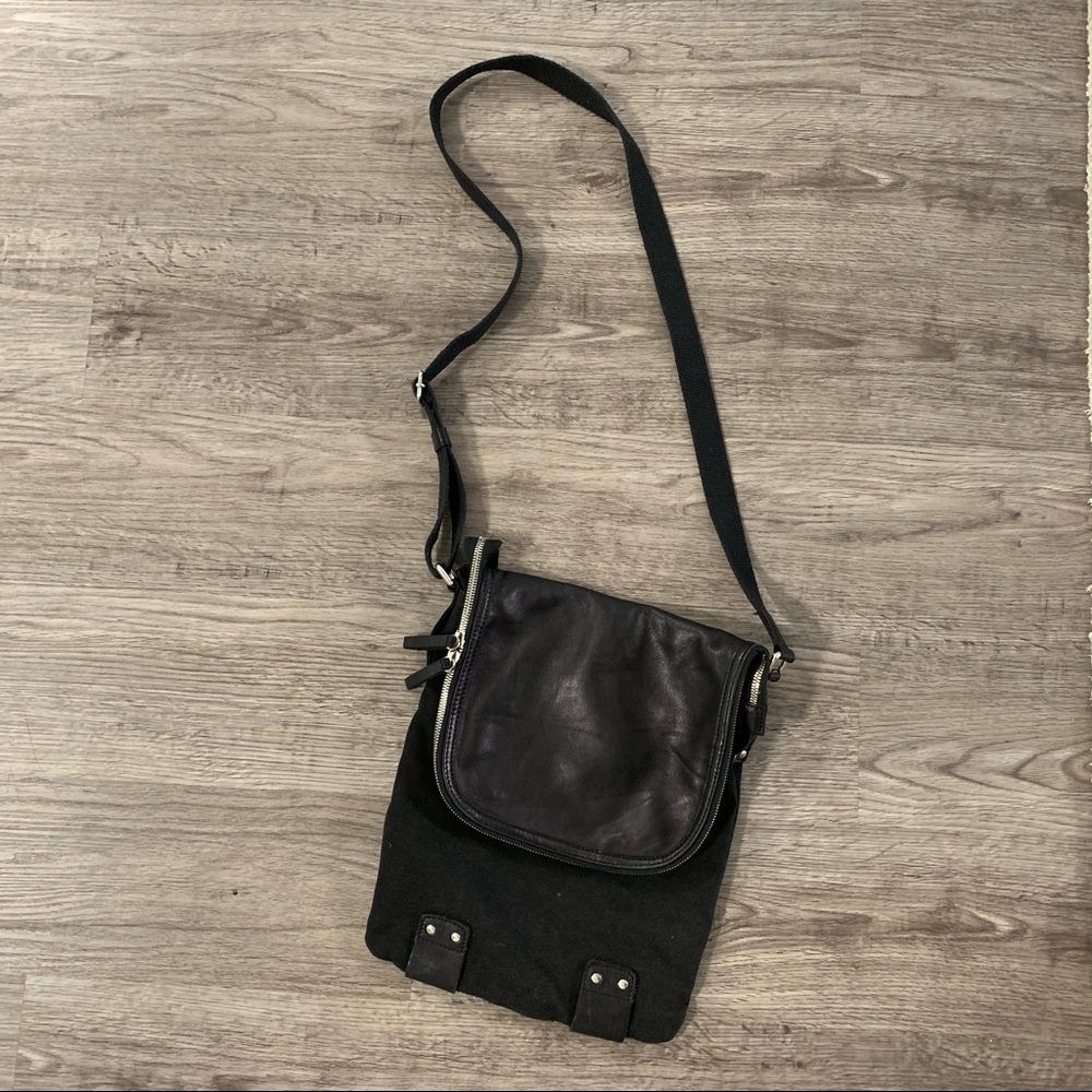 TIGER OF SWEDEN crossbody bag
